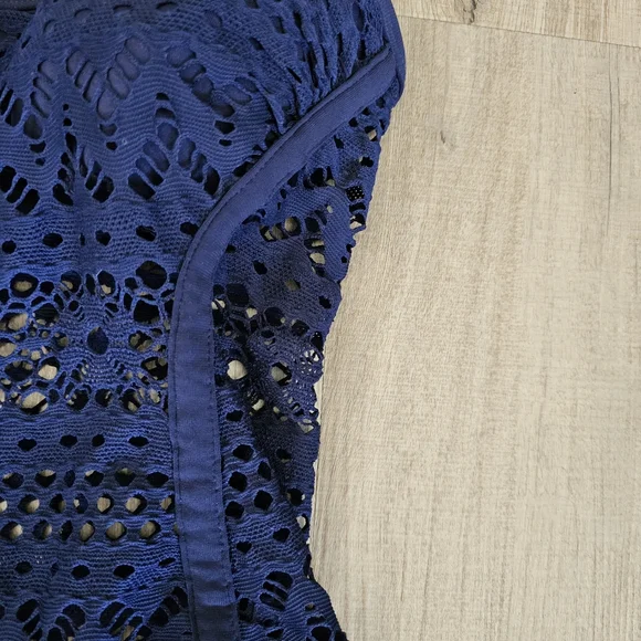 Robin Piccone One Piece Navy Blue Halter Crochet Bathing Swimsuit Size 10 - Picture 5 of 8